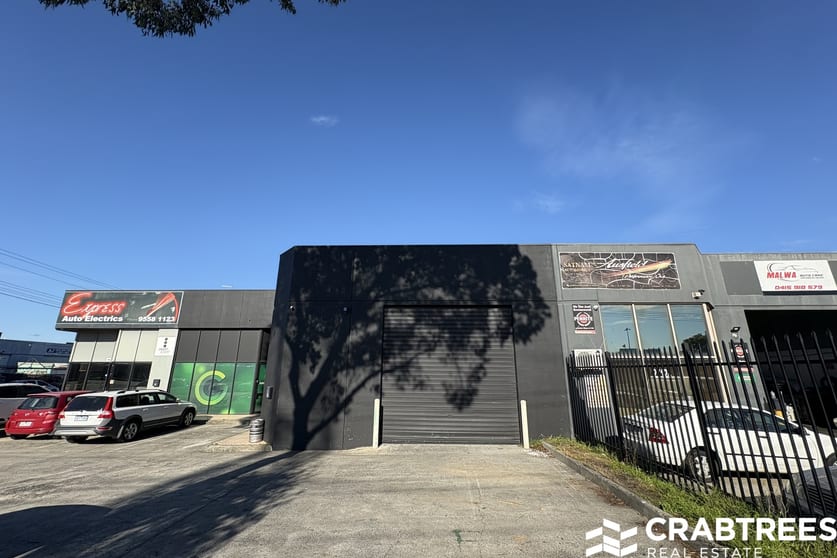 Click to view all images 122a Fairbank Road Clayton South VIC 3169 - Image 3