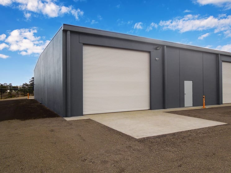 Click to view all images 4/17 Villiers Drive Wendouree VIC 3355 - Image 1