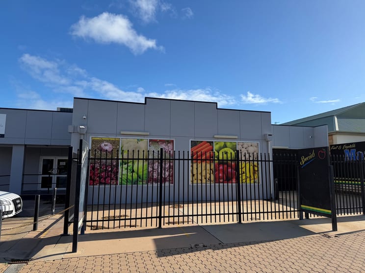 Click to view all images 124 Florence Street Port Pirie SA 5540 - Image 2