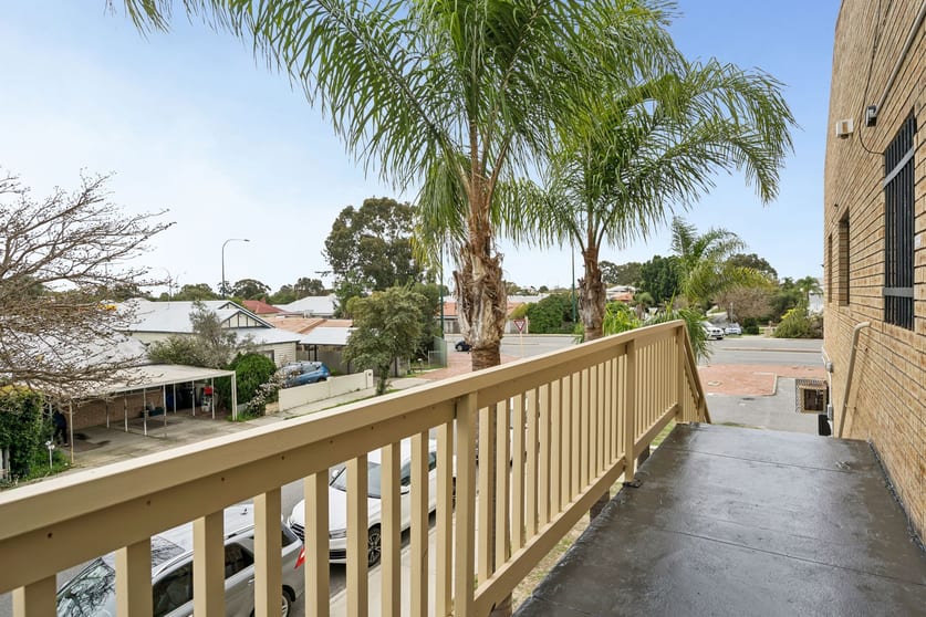 Click to view all images First Floor/259 Berwick Street East Victoria Park WA 6101 - Image 3