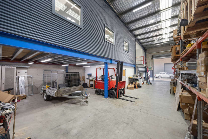 Click to view all images 5/13-15 Wollongong Road Arncliffe NSW 2205 - Image 2