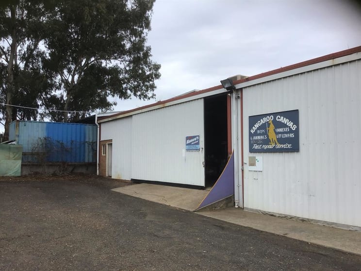 2 and 3/4 Bass Street Tamworth NSW 2340 - Image 2