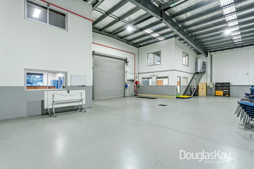 Click to view all images 7 Malcolm Court Kealba VIC 3021 - Image 2