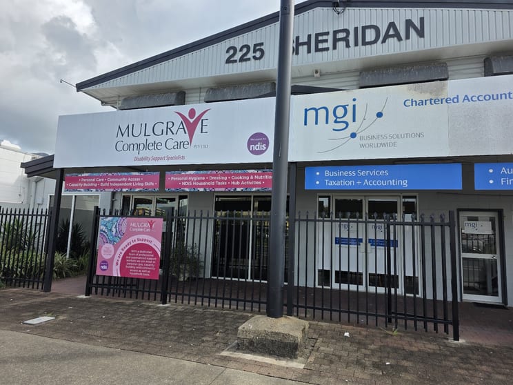 Click to view all images 1/225 Sheridan Street Cairns City QLD 4870 - Image 1