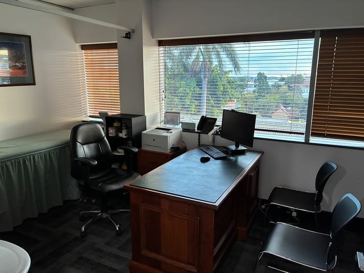 Click to view all images 29-31/121 Newdegate Street Greenslopes QLD 4120 - Image 1