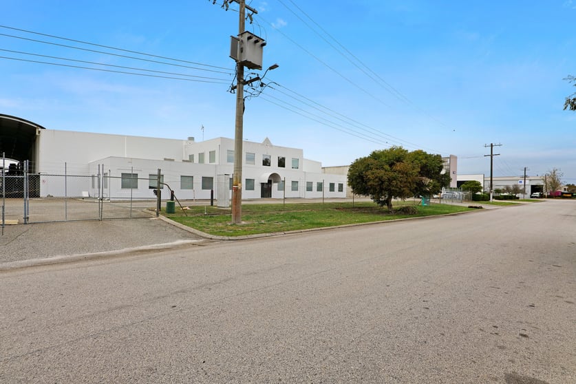 Click to view all images 12 Fargo Way Welshpool WA 6106 - Image 3