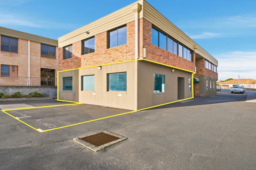 Click to view all images Suite 2, 3/30 Bayfield Street Rosny Park TAS 7018 - Image 2