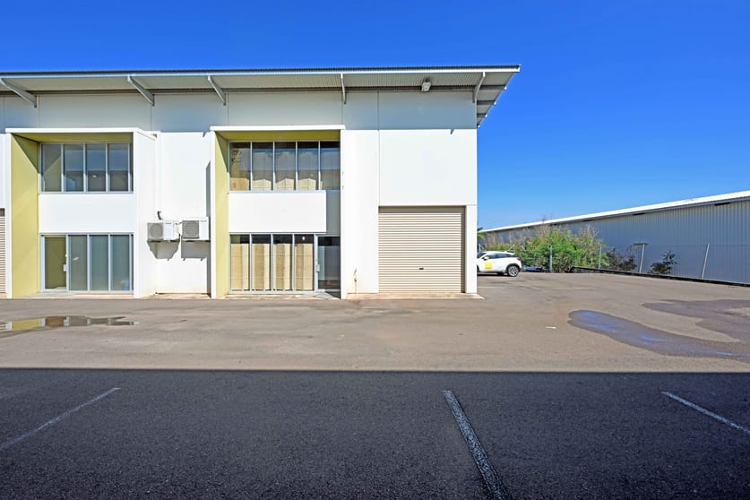 Click to view all images 4/51 Albatross Street Winnellie NT 0820 - Image 1