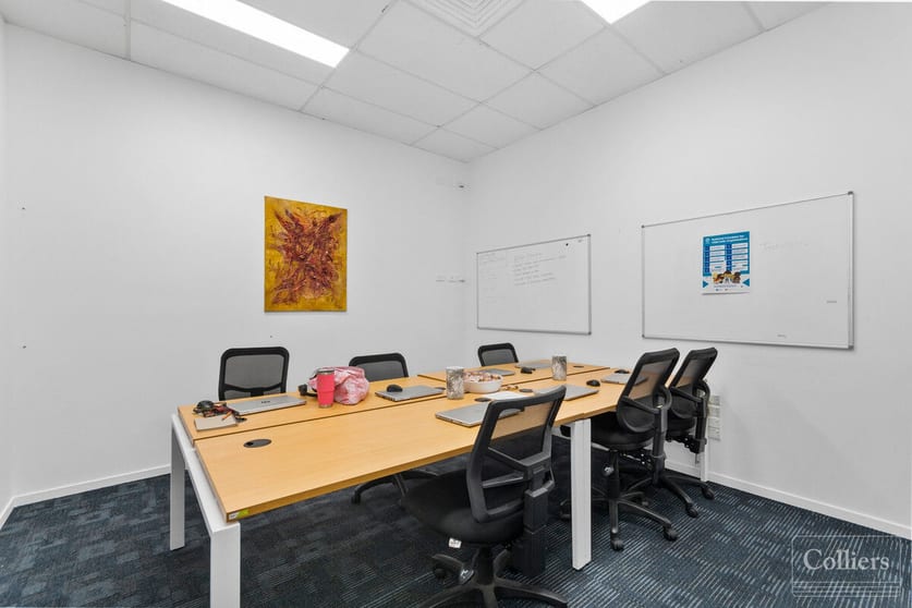 Click to view all images 6/264 Woolcock Street Currajong QLD 4812 - Image 3