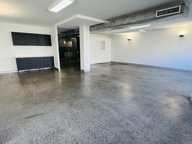 Click to view all images 12/35 Buckingham Street Surry Hills NSW 2010 - Image 3