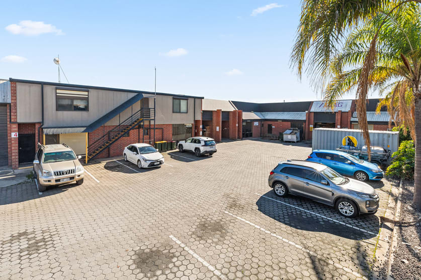 Click to view all images 8-10 Stock Road Cavan SA 5094 - Image 3