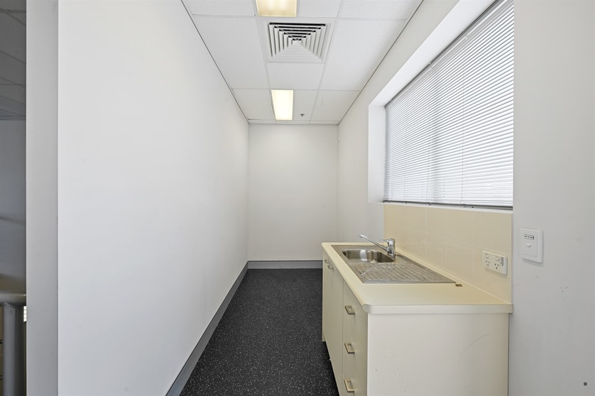 Click to view all images Unit 15/25 Gibbes Street Chatswood NSW 2067 - Image 3