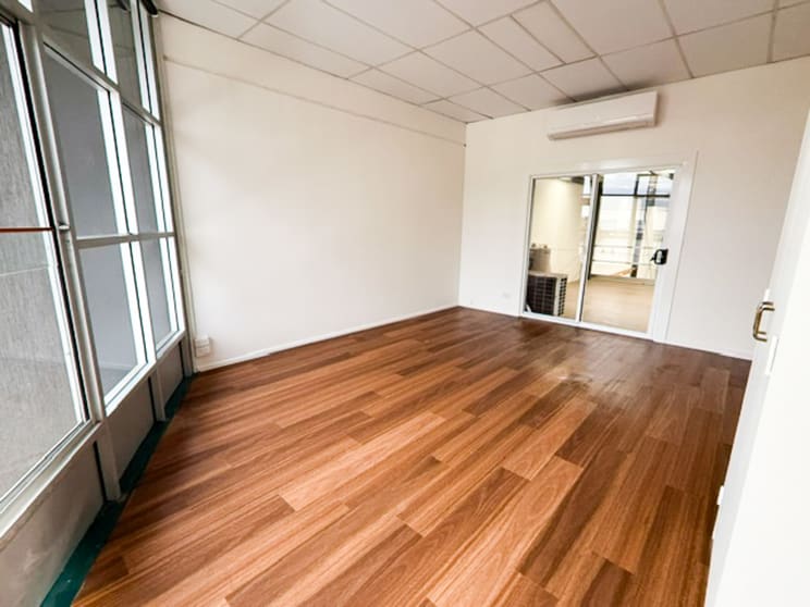 Click to view all images 26B Peninsula Boulevard Seaford VIC 3198 - Image 3