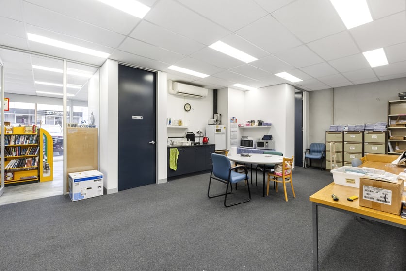 Click to view all images Unit 9/23A Cook Road Mitcham VIC 3132 - Image 3
