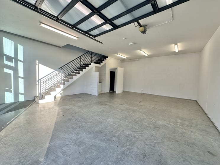 Click to view all images 20/10-18 Orchard Road Brookvale NSW 2100 - Image 1
