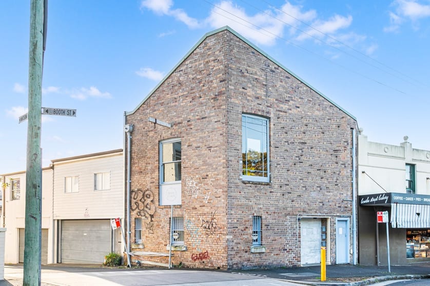 Click to view all images 1b Booth Street Balmain NSW 2041 - Image 3