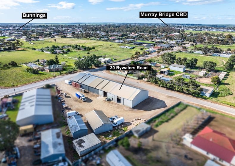 Click to view all images 2/30 Bywaters Road Murray Bridge SA 5253 - Image 1