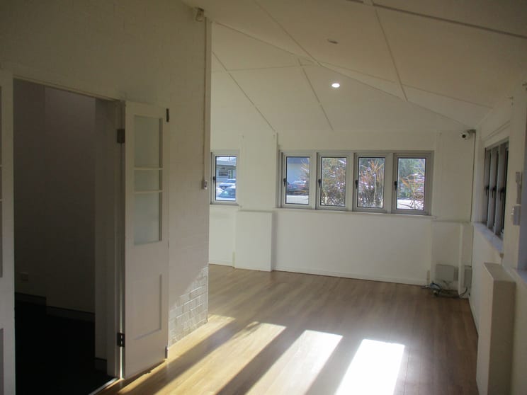 Click to view all images Tenancy 1/439-441 Draper Street Parramatta Park QLD 4870 - Image 3