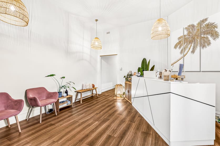 Click to view all images 4 Milton Street Glenelg SA 5045 - Image 2