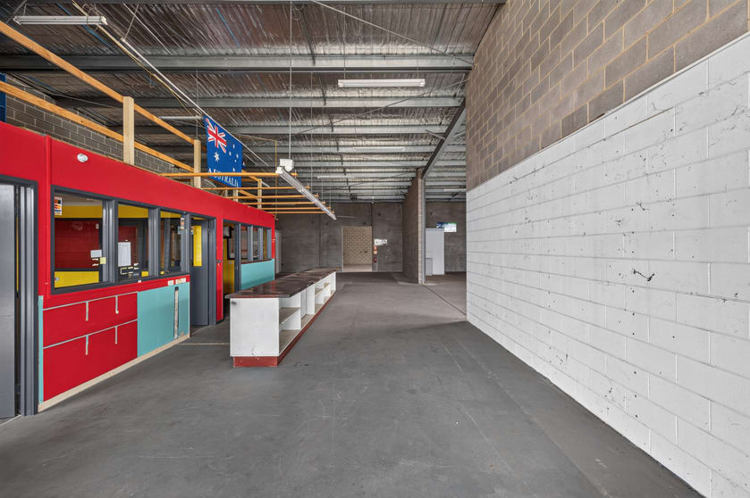 6, 8 & 9/1-11 Alexanders Road Morwell VIC 3840 - Image 3