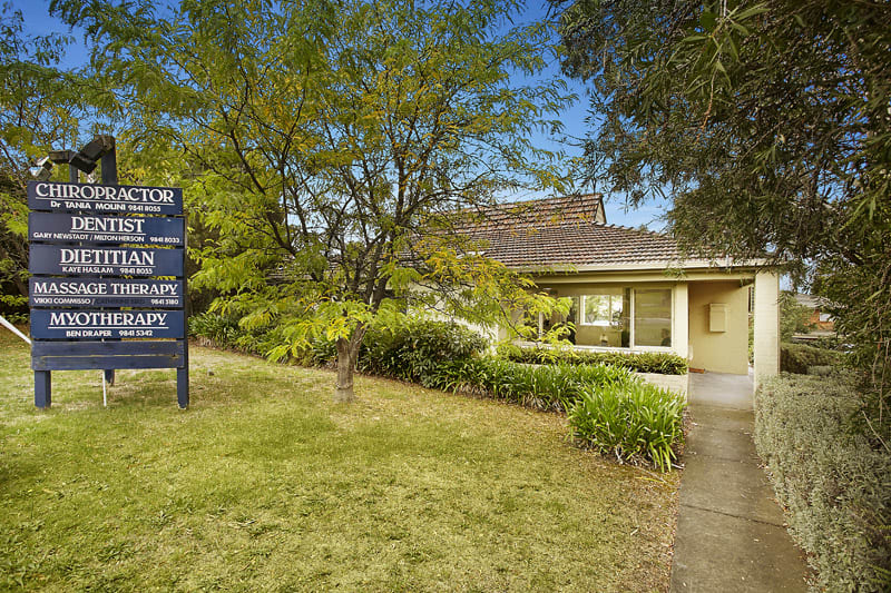 Click to view all images 105 King Street Templestowe VIC 3106 - Image 1
