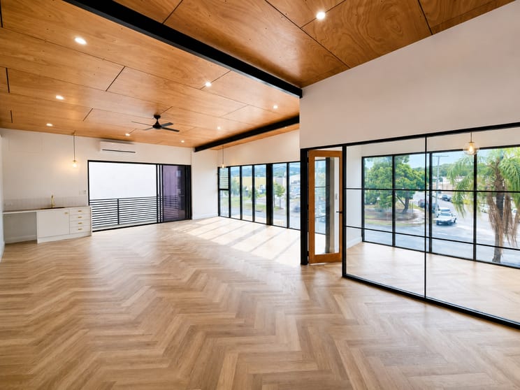Click to view all images Currumbin Waters QLD 4223 - Image 1