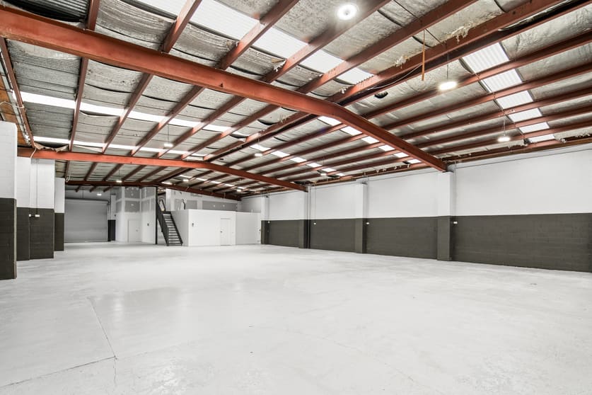 Click to view all images 24 Hood Street Airport West VIC 3042 - Image 3