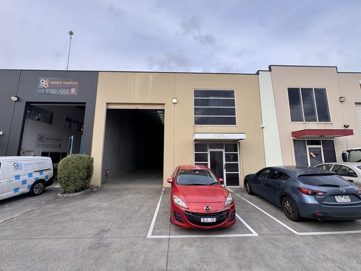 9/21 Barry Street Bayswater VIC 3153 - Image 1