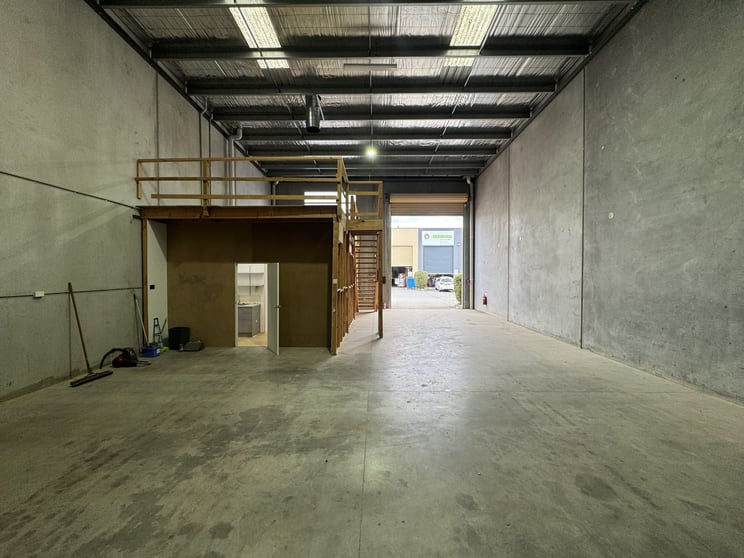 9/21 Barry Street Bayswater VIC 3153 - Image 3