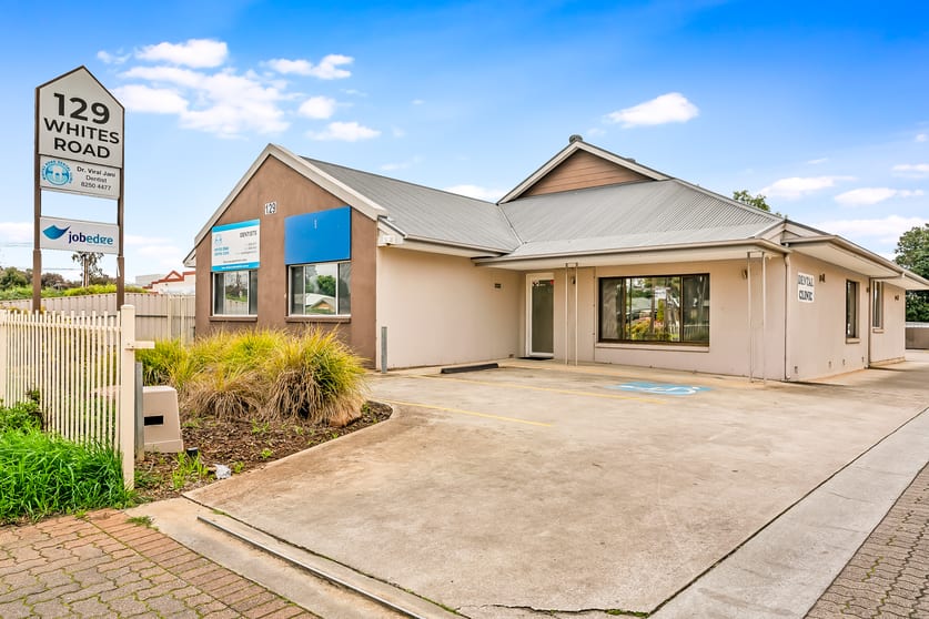 Click to view all images 129 Whites Road Salisbury North SA 5108 - Image 1