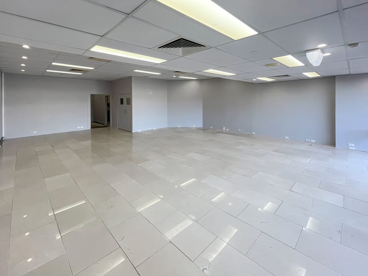 Click to view all images Shop 3/172-176 The Entrance Road Erina NSW 2250 - Image 3