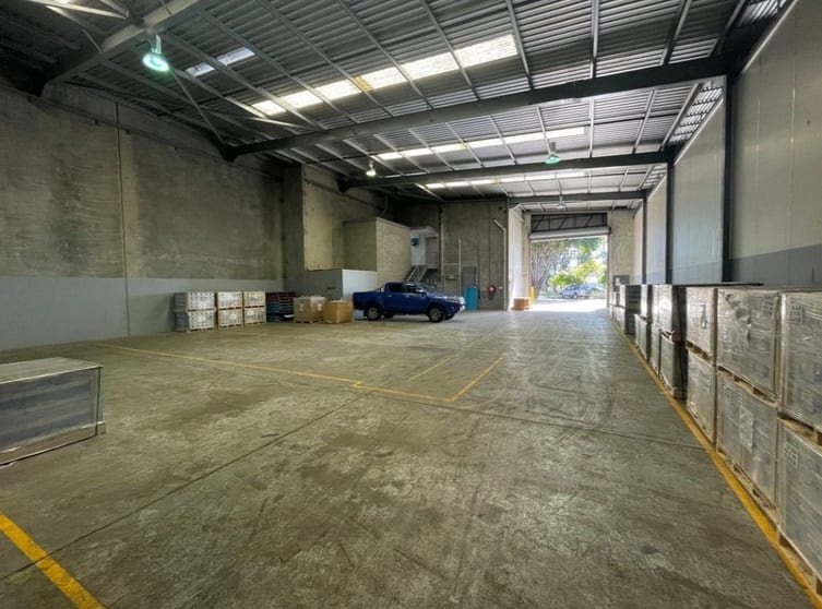 Click to view all images 190 Kerry Road Archerfield QLD 4108 - Image 2