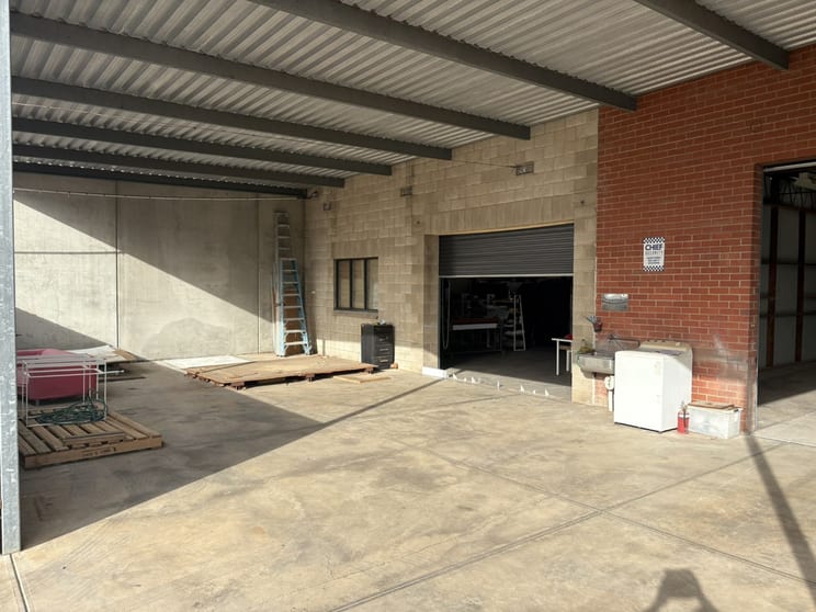 Click to view all images 25 Phillips Street Thebarton SA 5031 - Image 1