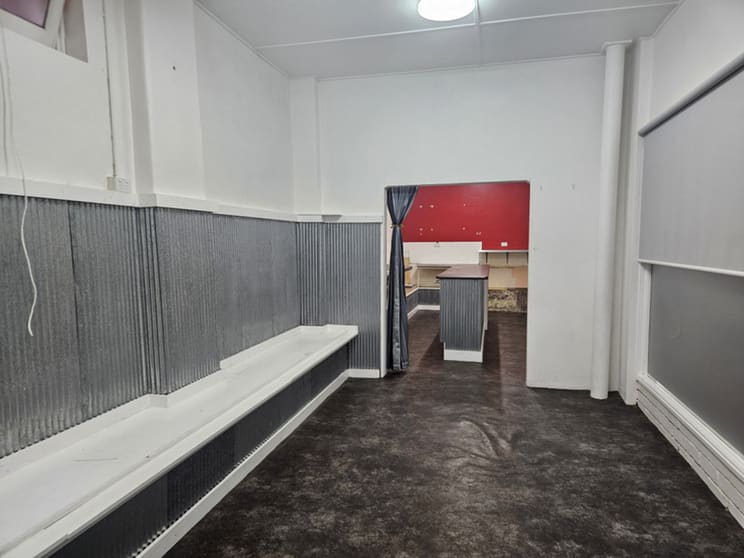 Click to view all images 58 Kendal Street Cowra NSW 2794 - Image 3