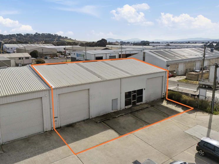 Click to view all images Unit 5/6 Sleigh Place Hume ACT 2620 - Image 1