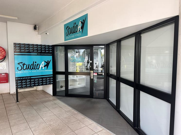 Click to view all images 9A/92-94 Pease Street Manoora QLD 4870 - Image 2