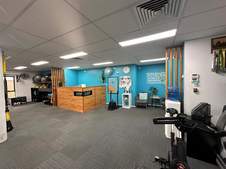Click to view all images 9A/92-94 Pease Street Manoora QLD 4870 - Image 3