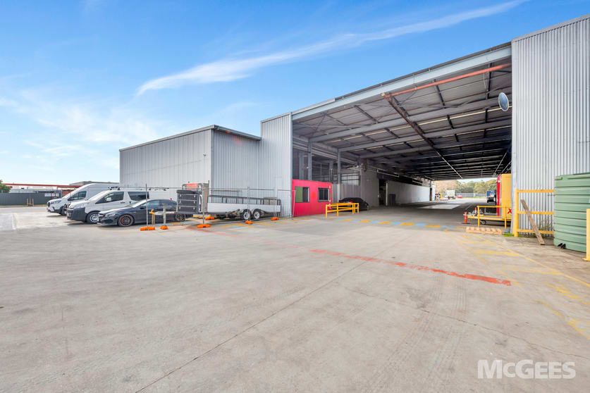 Click to view all images 5 Smith Street Thebarton SA 5031 - Image 3