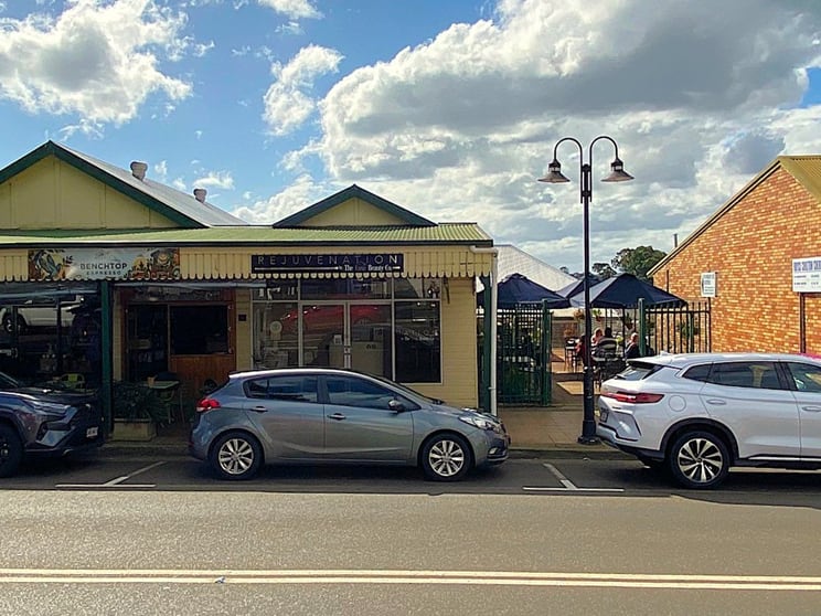 Click to view all images 2/76 Main Street Alstonville NSW 2477 - Image 3