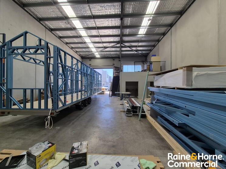 Click to view all images Unit 5/12 Tyree Place Braemar NSW 2575 - Image 2