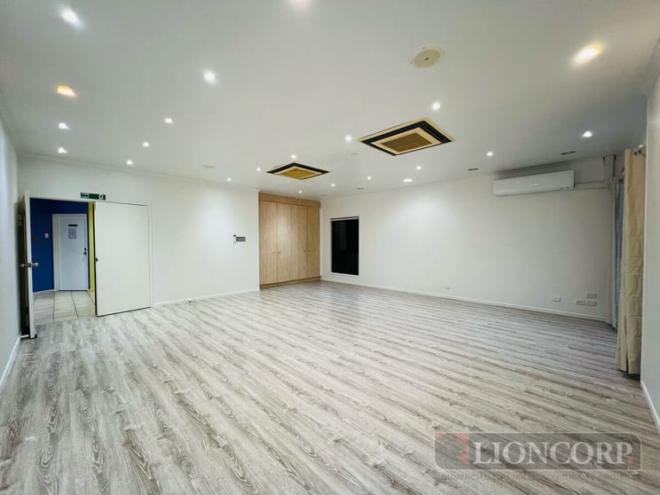 Click to view all images Robertson QLD 4109 - Image 3