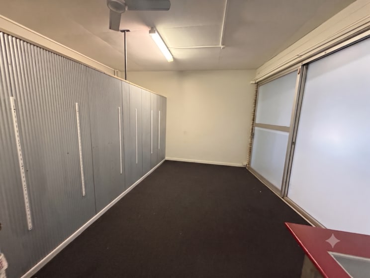 Click to view all images 51 Kariboe Street Biloela QLD 4715 - Image 5