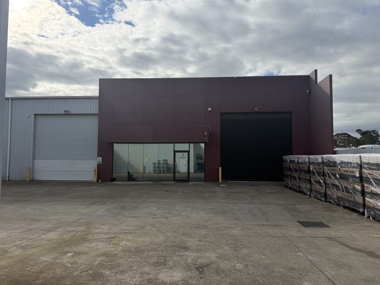2/152 High Street Melton VIC 3337 - Image 3