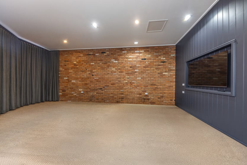 Click to view all images 30 Piper Street Kyneton VIC 3444 - Image 3