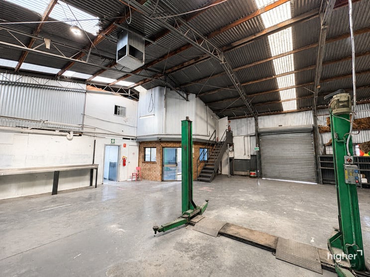 Click to view all images 1 & 2/55 O'Sullivan Beach Road Lonsdale SA 5160 - Image 3