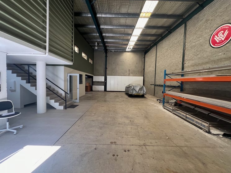 Click to view all images Unit 5/12 Lyn Parade Prestons NSW 2170 - Image 2
