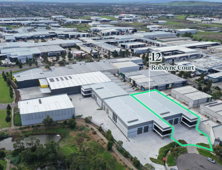 12 Robayne Court Epping VIC 3076 - Image 2