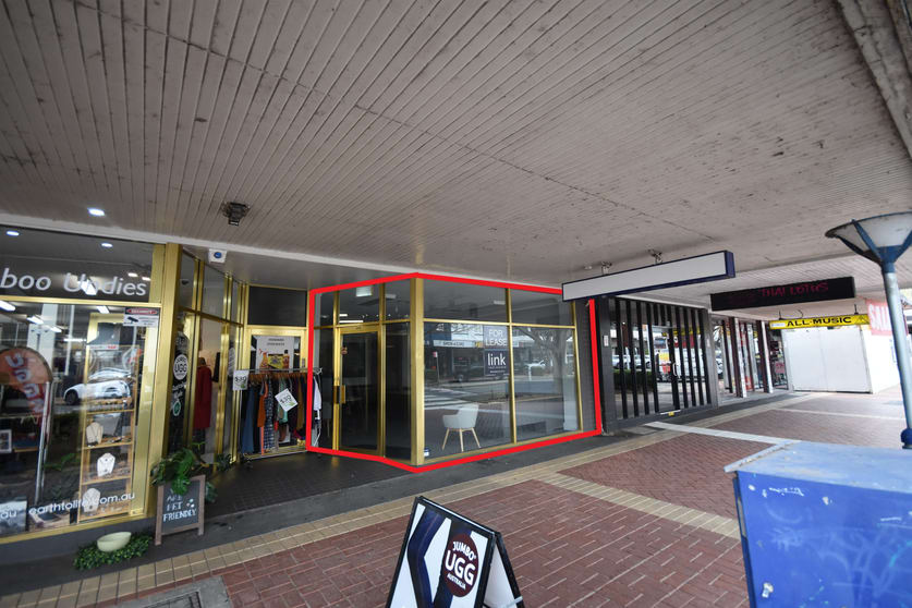 Click to view all images 612 Dean Street Albury NSW 2640 - Image 2