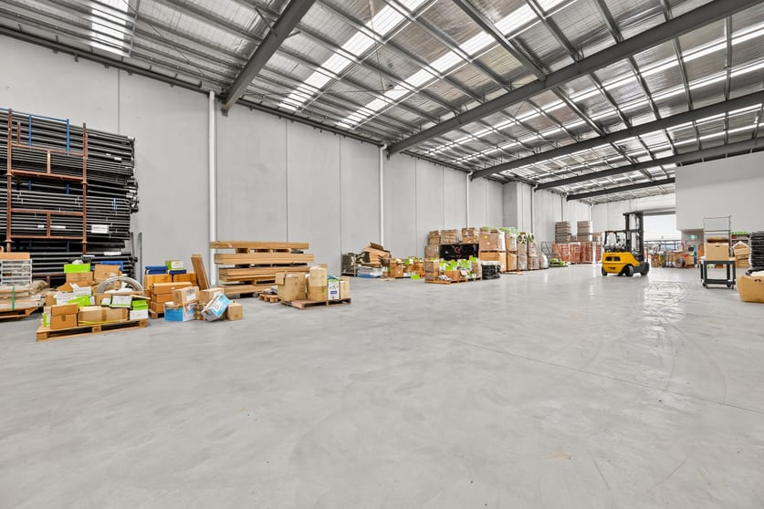 Click to view all images 18 Hill Street Pakenham VIC 3810 - Image 2