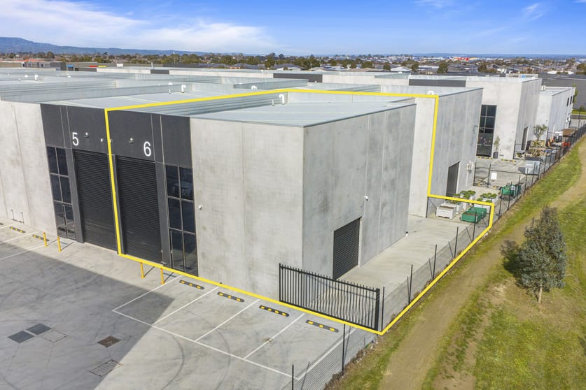 Click to view all images 6/14 Concept Drive Delacombe VIC 3356 - Image 1
